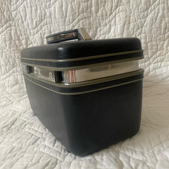 Vintage Samsonite Profile II Train Case - Picture 3 of 11